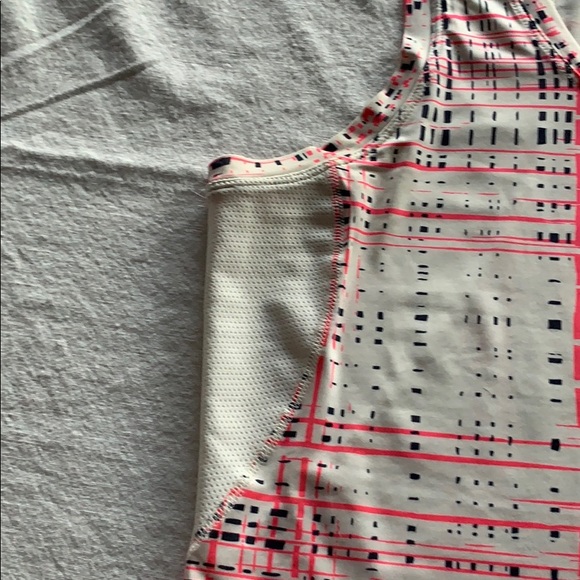 Pink/white/black pink Brooks Athletic Top Small - Picture 3 of 5